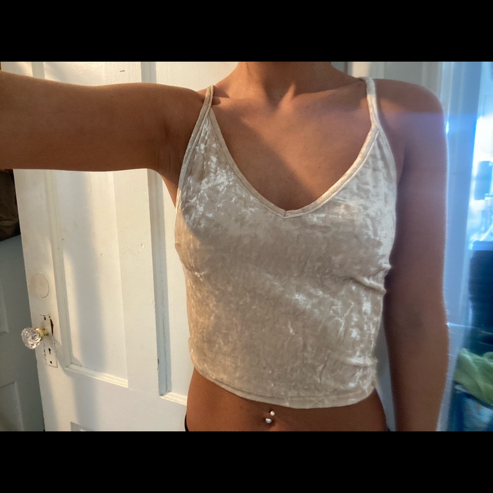 Size small velvet crop top tank!